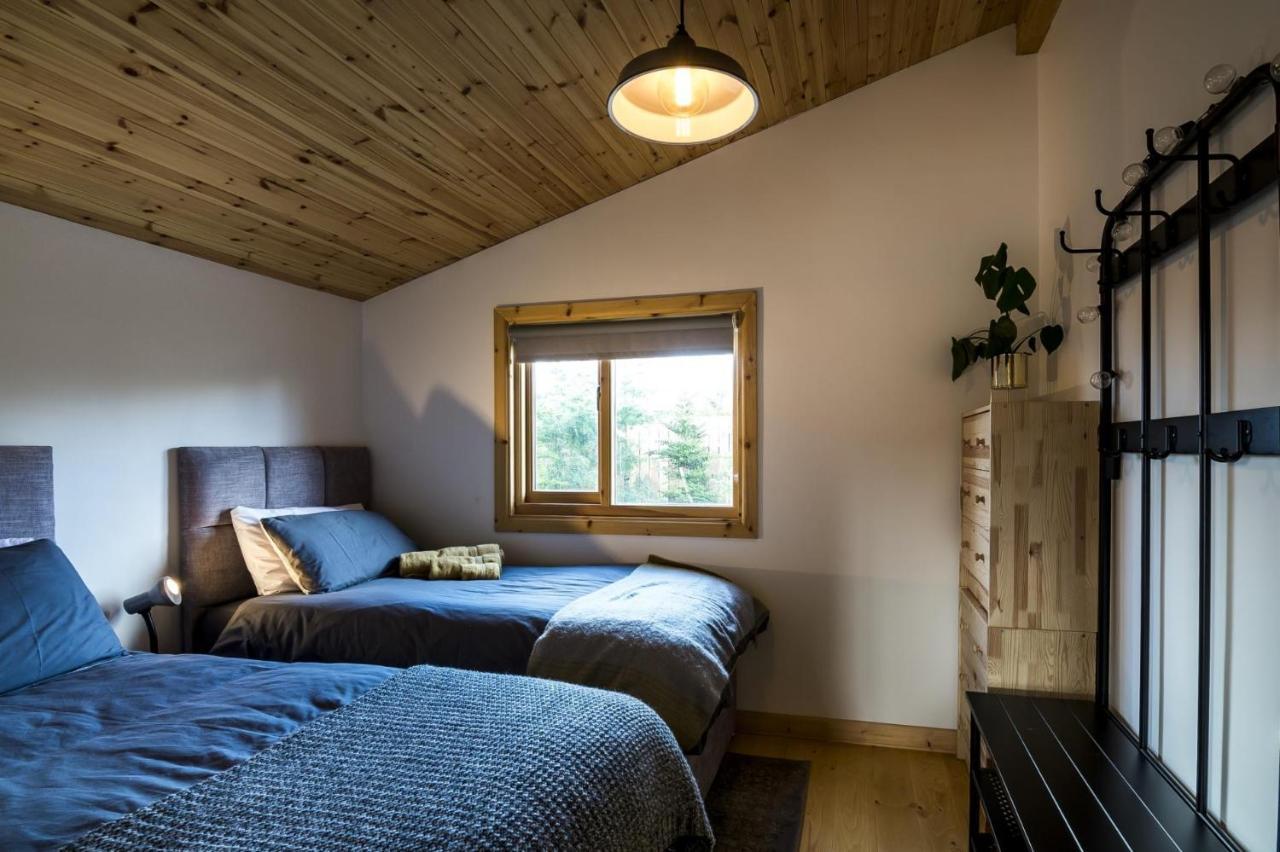 Laurel Lodge - 2 Bedroom Log Cabin - St Florence Saint Florence Esterno foto