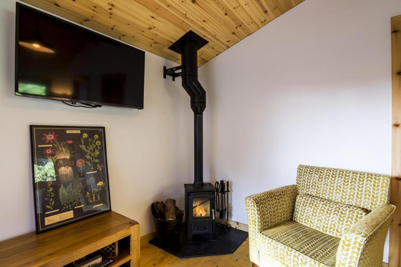 Laurel Lodge - 2 Bedroom Log Cabin - St Florence Saint Florence Esterno foto